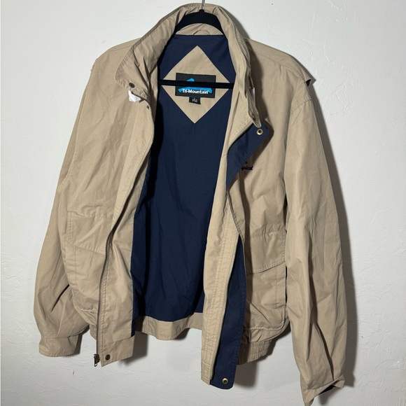 Tri-Mountain Light Jacket Men’s Large - Picture 2 of 4